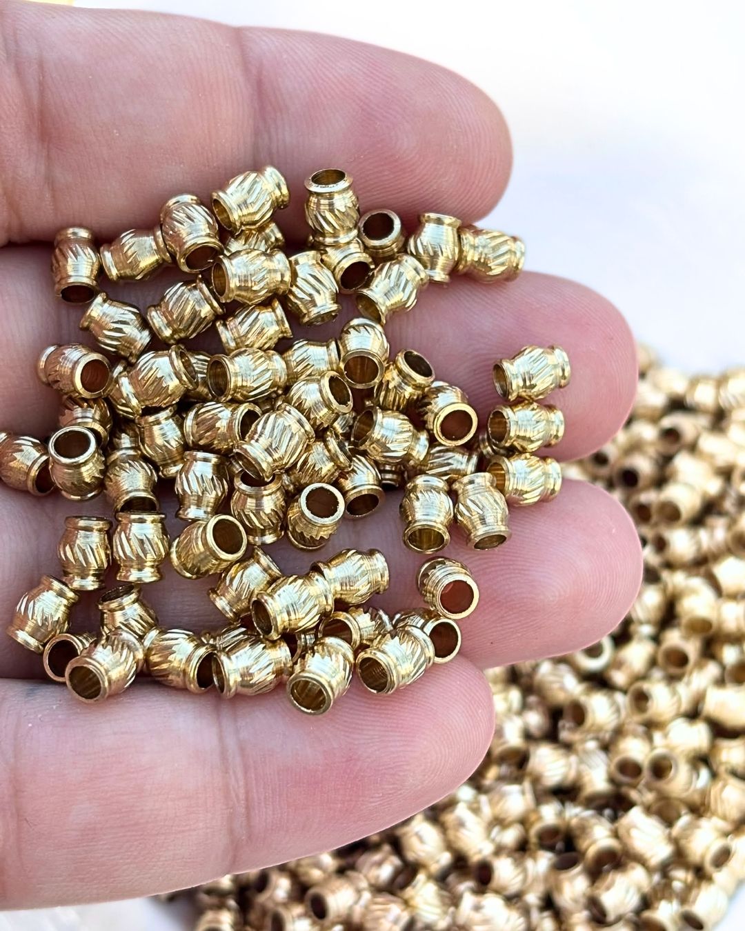 6mm Brass Fluted Barrel Beads – 10g - Image 3