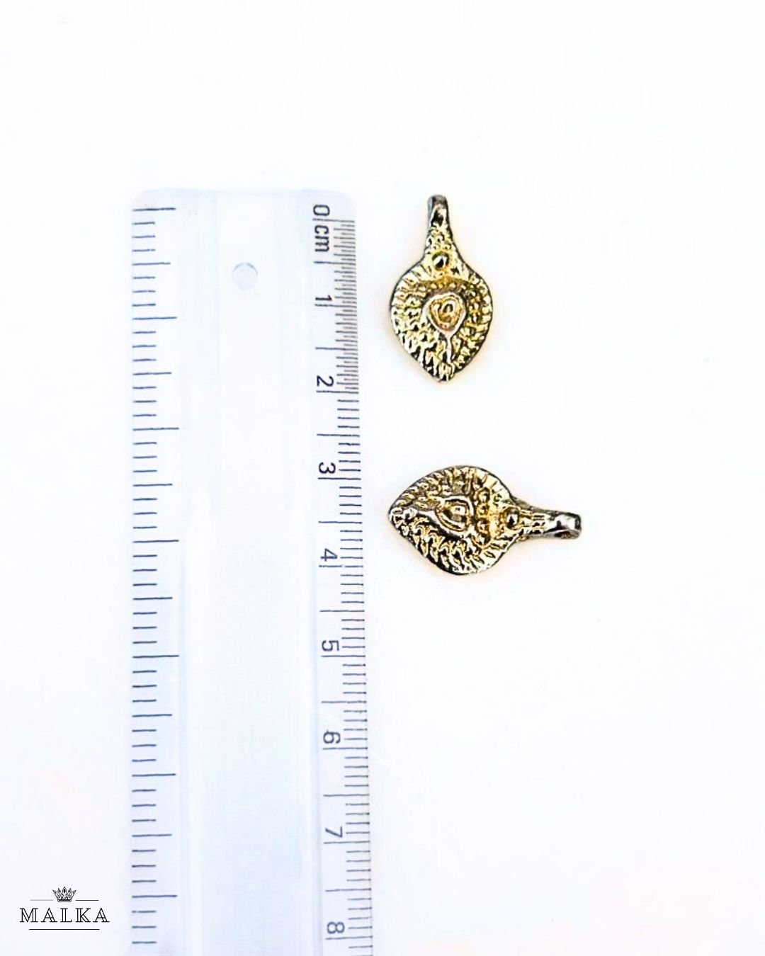 Textured Oval Drop Brass Charms – Pack of 5 Pieces - Image 3