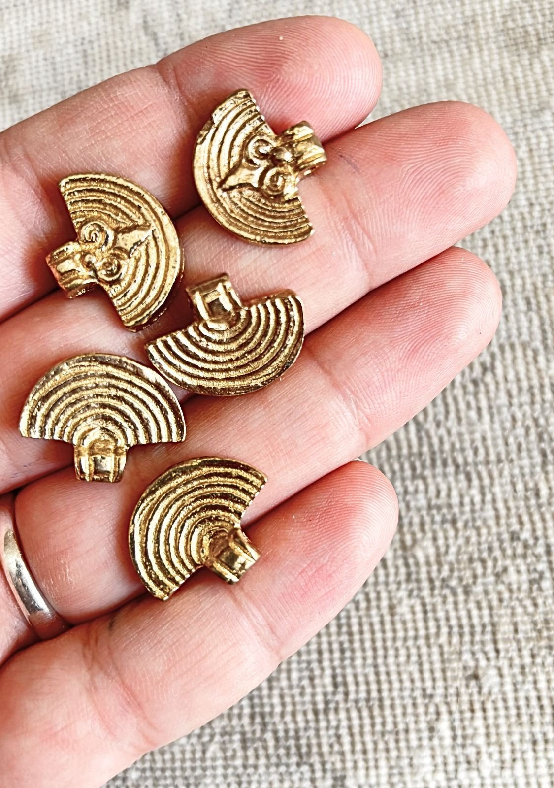 Round Fan Spiral Brass Charm – Pack of 5 Pieces - Image 2
