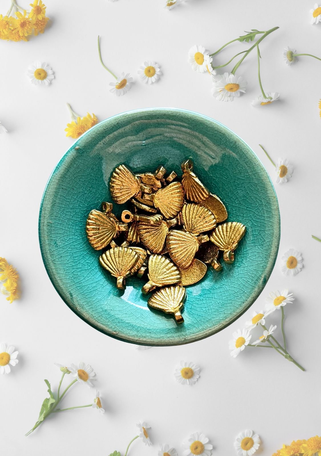 Shell Brass Charms – Pack of 10 Pieces