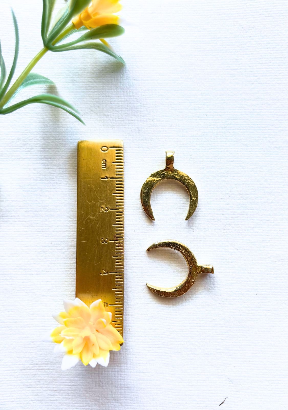 Big Moon Charms – Pack of 10 Pieces - Image 3