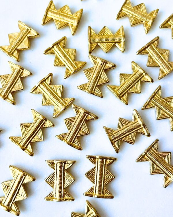 Detailed Medallion Brass Charms – 1 Piece