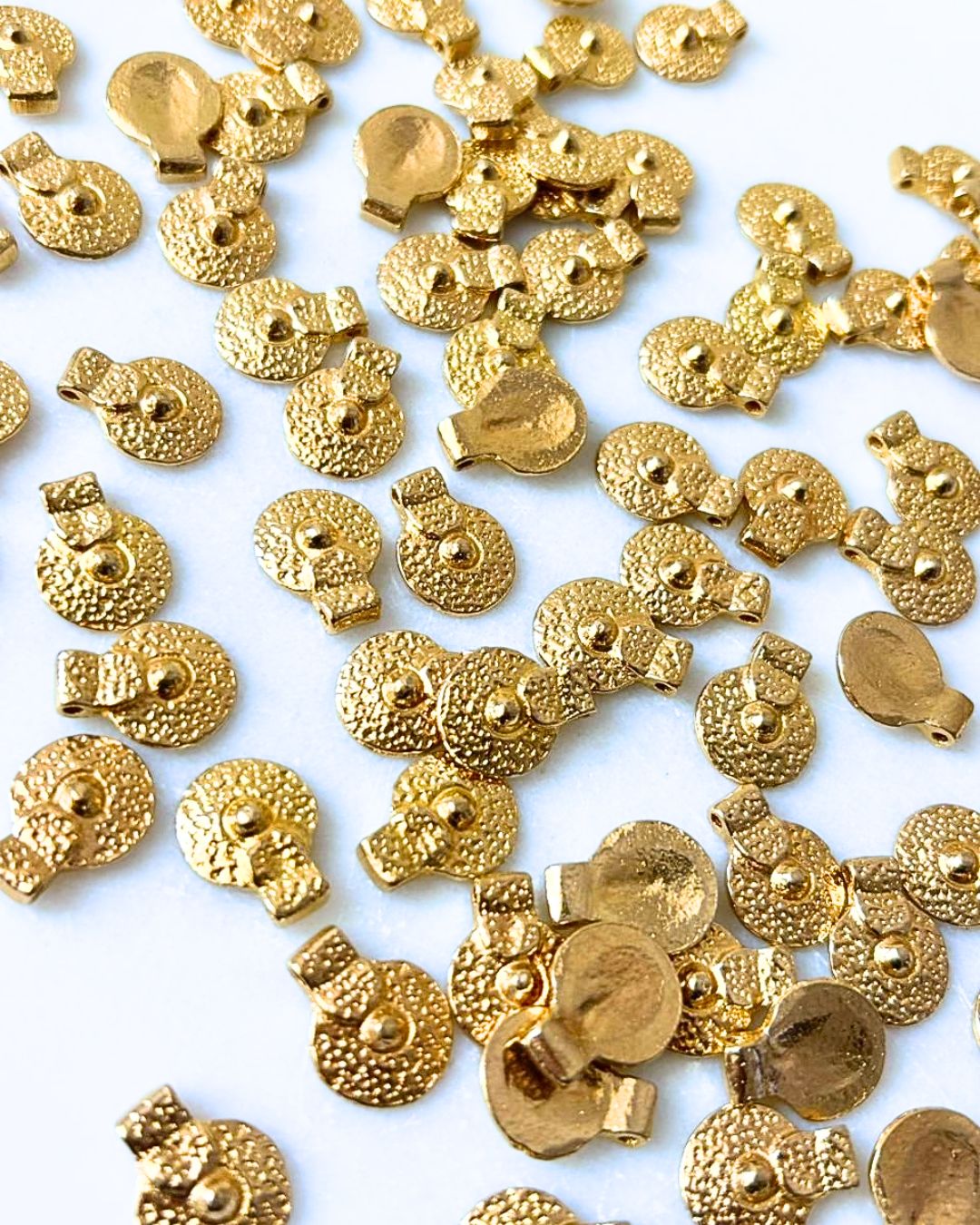 Donut Rustic Textured Brass Charms – Pack of 5 Pieces