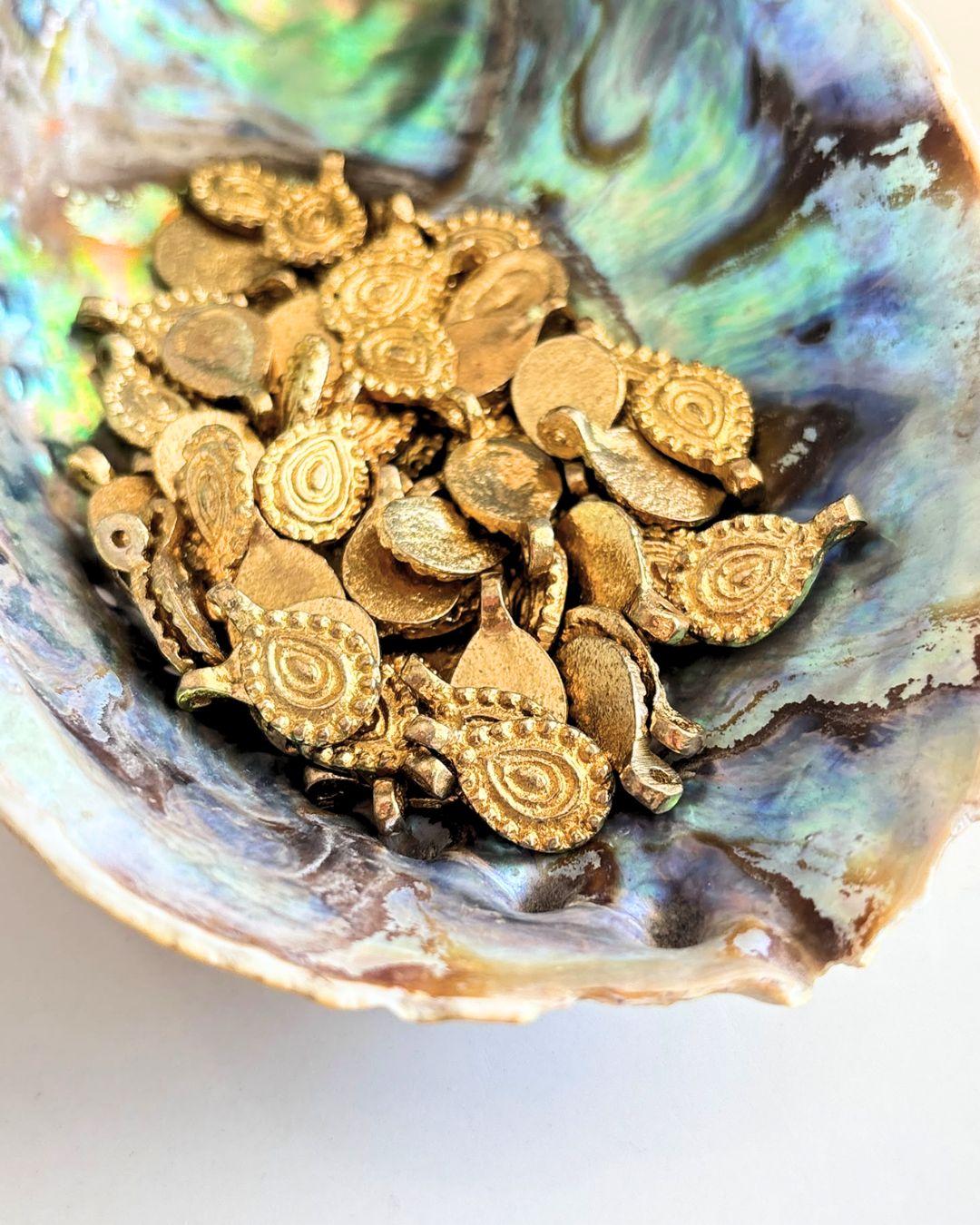 Boho Drop Brass Charms – Pack of 10 Pieces - Image 2