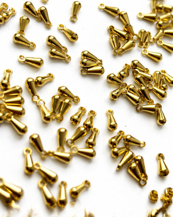 6MM Teardrop Brass Charms – 130 PCS