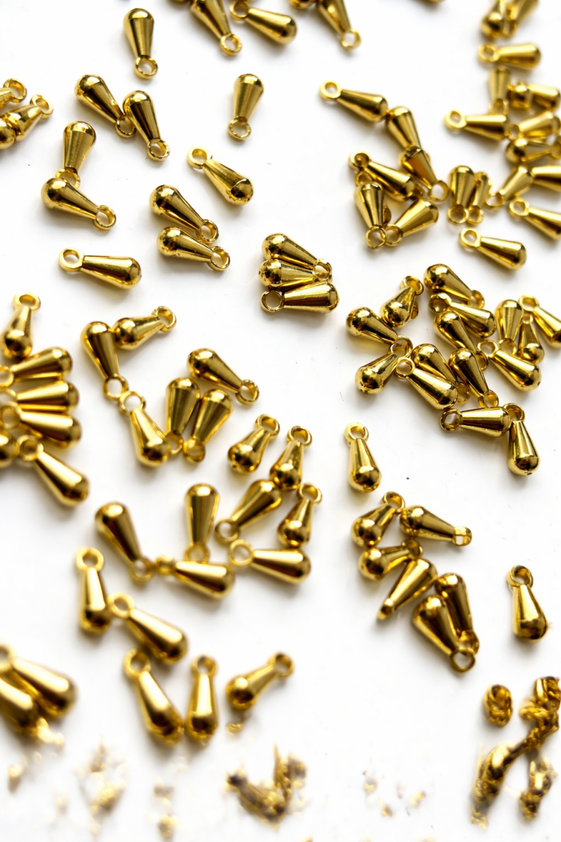 6MM Teardrop Brass Charms – 130 PCS