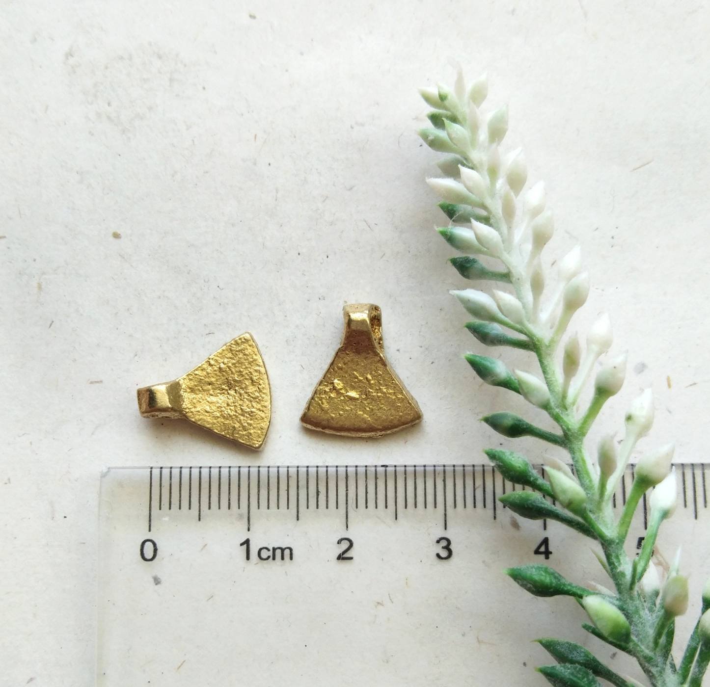 Flat Brass Triangle Charms – Pack of 10 Pieces - Image 3