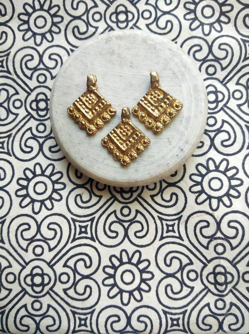 Geometric Diamond Brass Charms – Pack of 5 Pieces