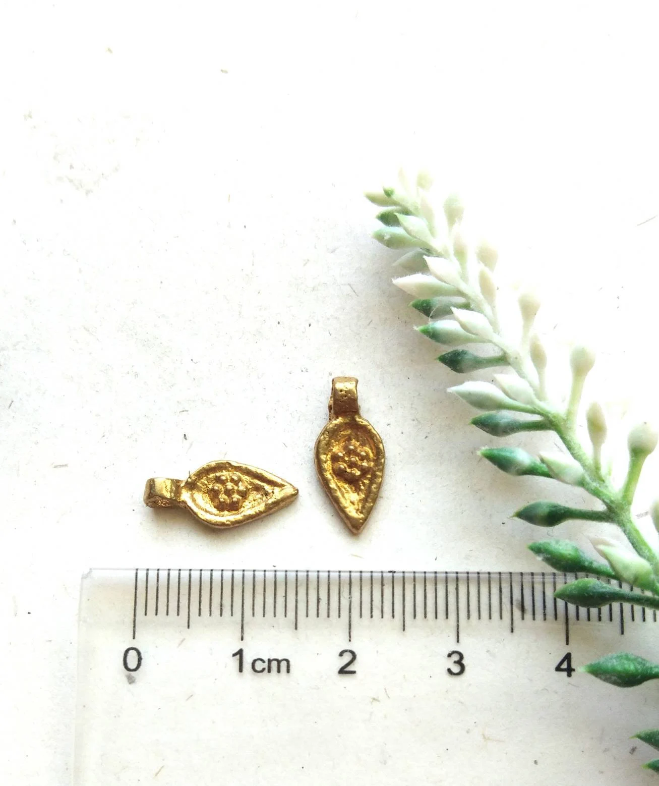 Brass Floral Charms – Pack of 10 Pieces - Image 2