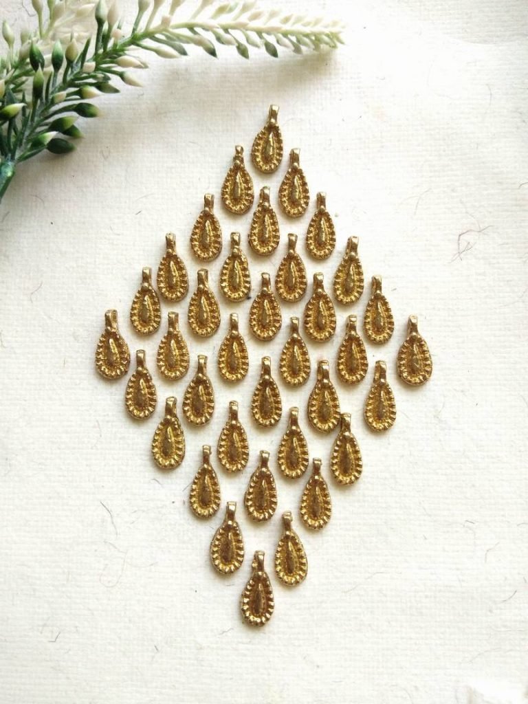 Textured Teardrop Brass Charms – Pack of 10 Pieces - Image 3