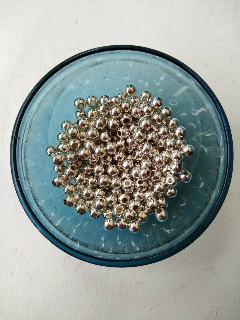 6mm Silver-Filled Round Beads – 20g ≈ 23 Beads - Image 2