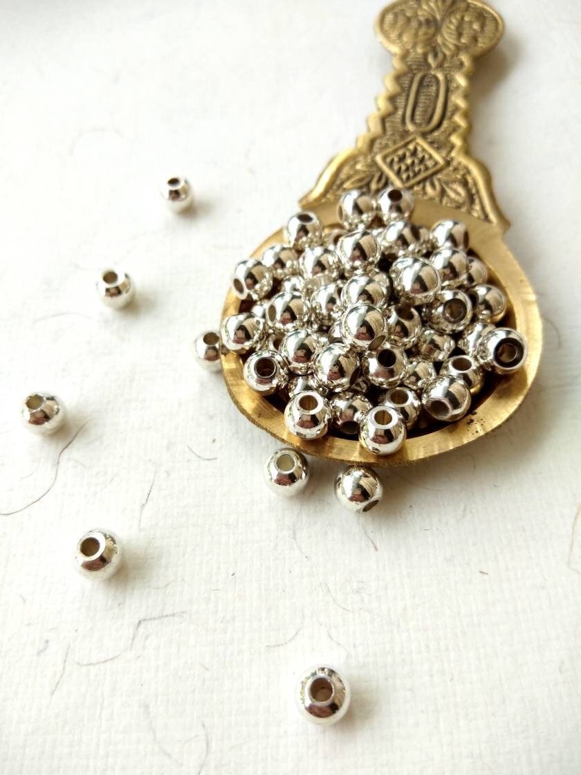 6mm Silver-Filled Round Beads – 20g ≈ 23 Beads
