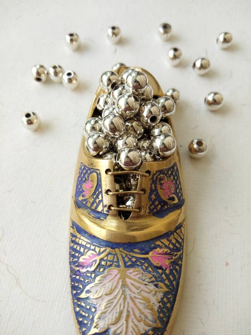 7mm Silver-Filled Round Beads – 20g ≈ 14 Beads - Image 2