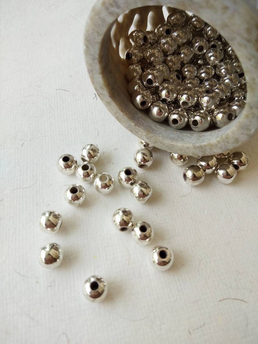 7mm Silver-Filled Round Beads – 20g ≈ 14 Beads - Image 9