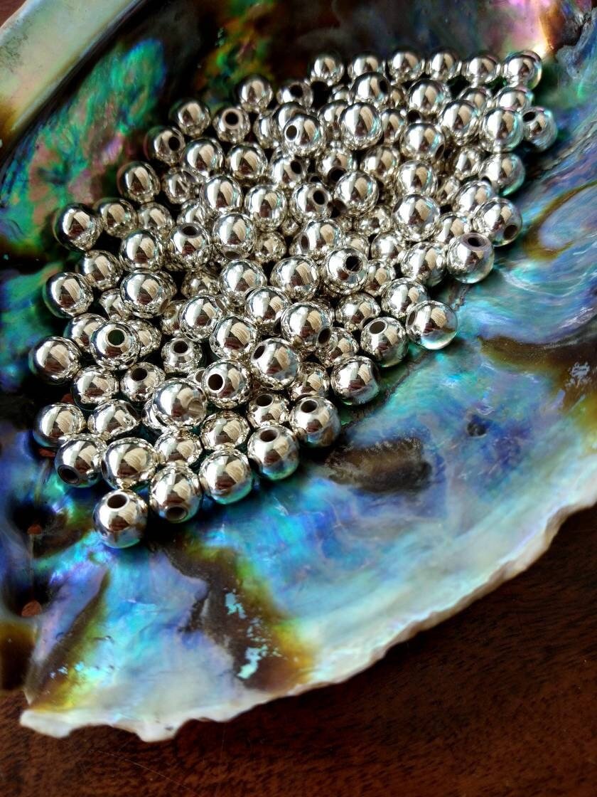 7mm Silver-Filled Round Beads – 20g ≈ 14 Beads