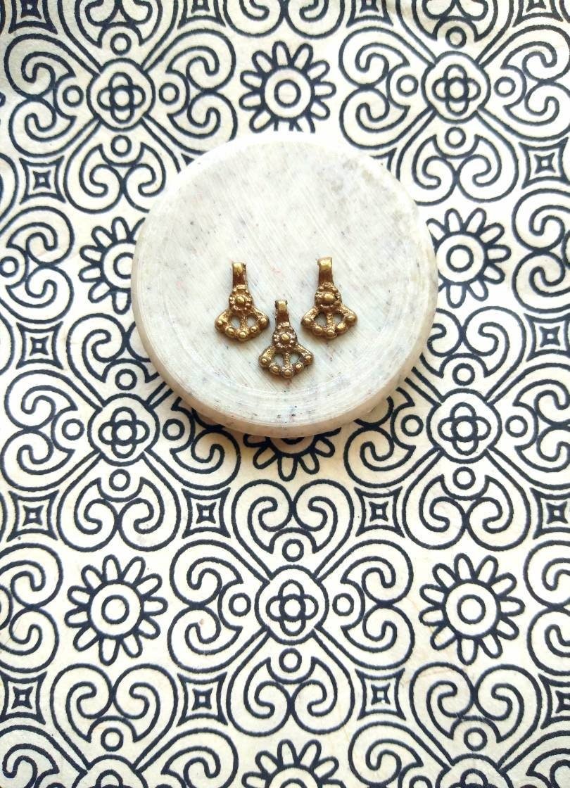 Brass Peace Charms – Pack of 10 Pieces - Image 2