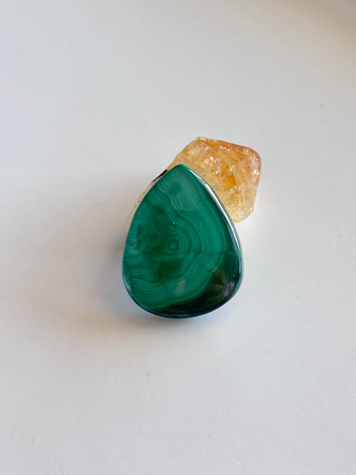 29mm Unique Malachite Gemstone