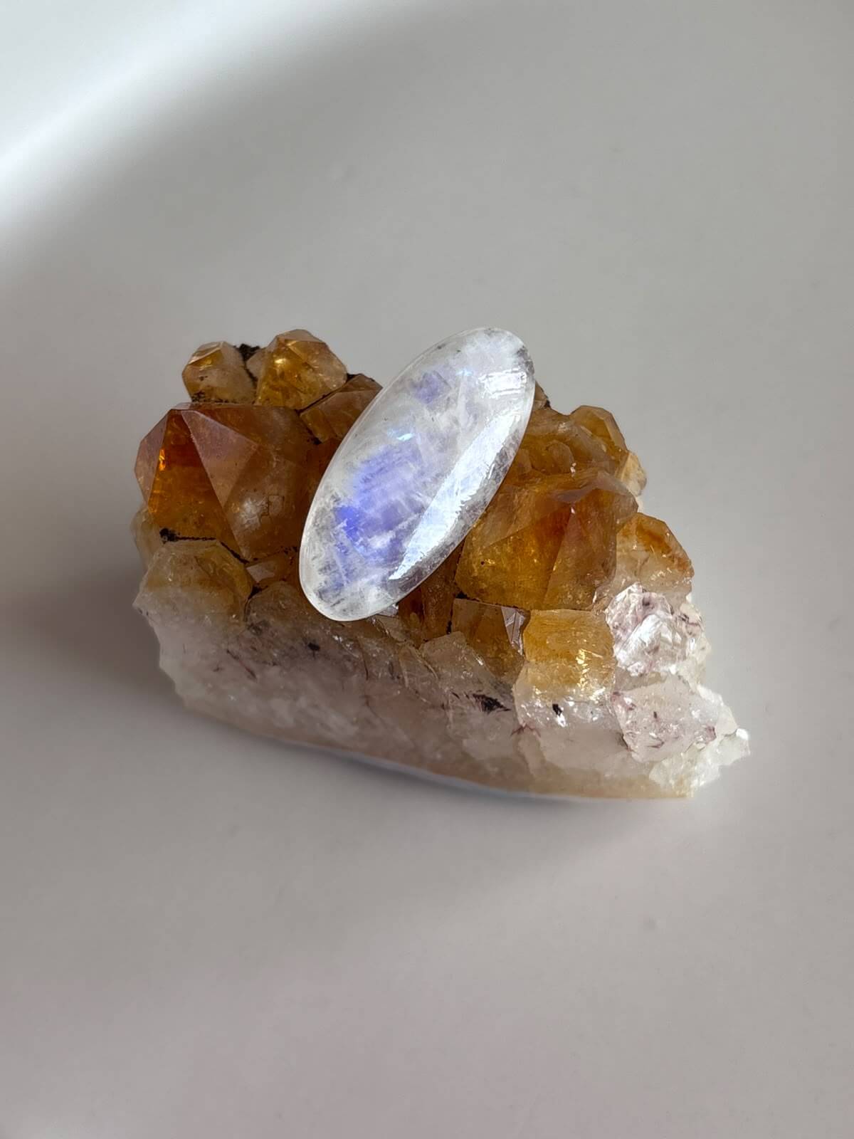 33mm Moonstone Cabochon - Full flash
