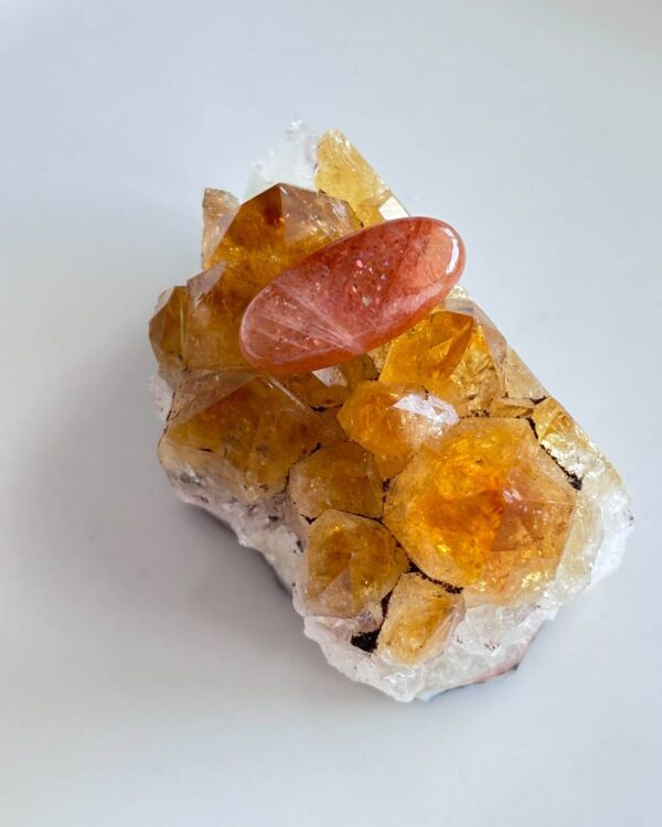 24mm Natural Sunstone Cabochon