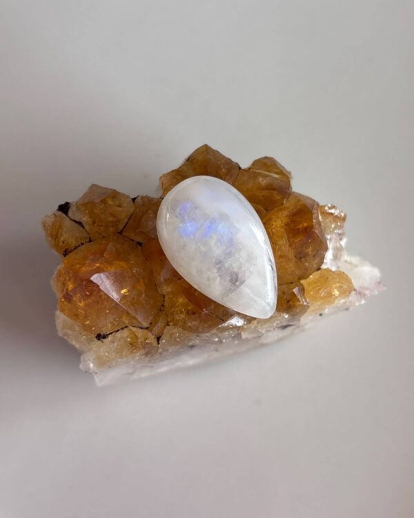 27mm Unique Moonstone Cabochon