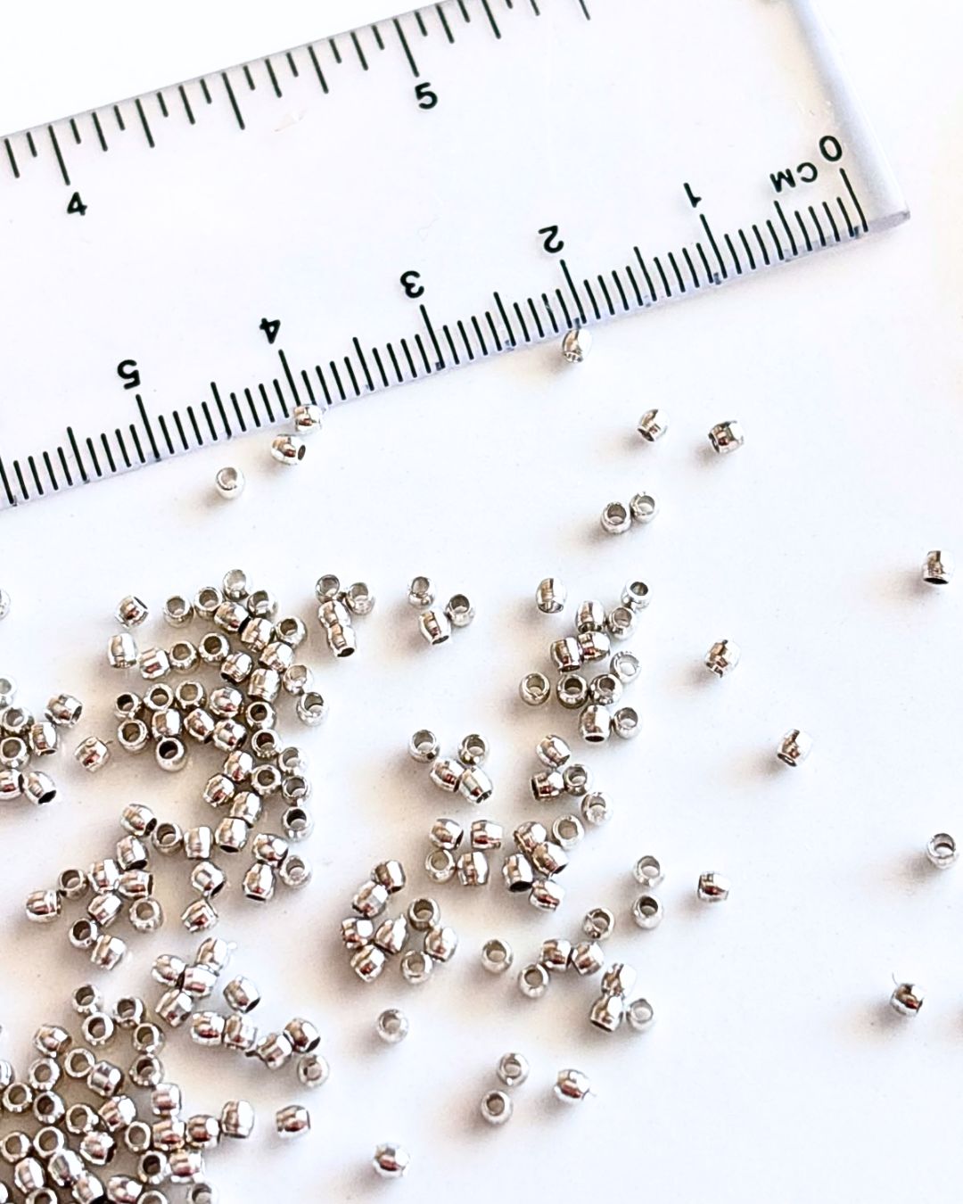 1mm Silver-Filled Round Beads – 20g ≈ 400 Beads - Image 2