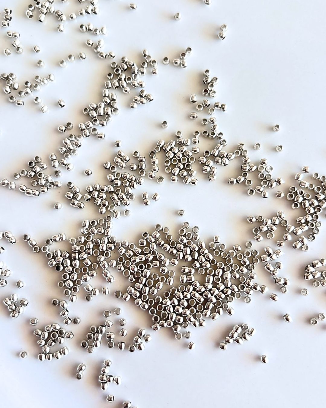 1mm Silver-Filled Round Beads – 20g ≈ 400 Beads - Image 7