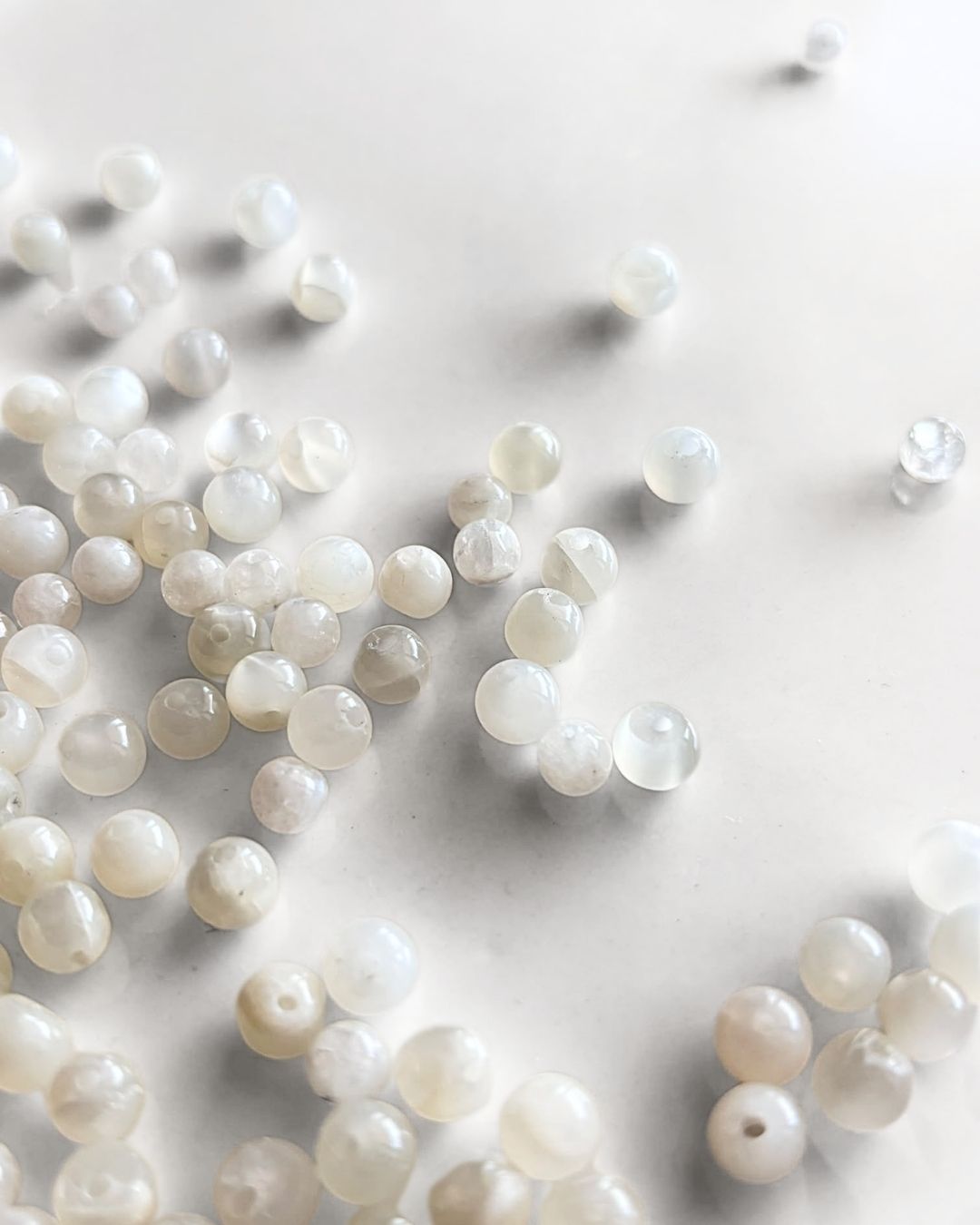Moonstone Beads 5–6mm – 10 Pieces - Image 3