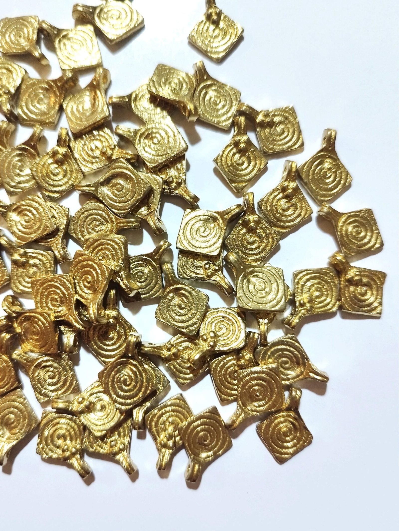 Spiral Rhombus Brass Charms – Pack of 10 Pieces - Image 3
