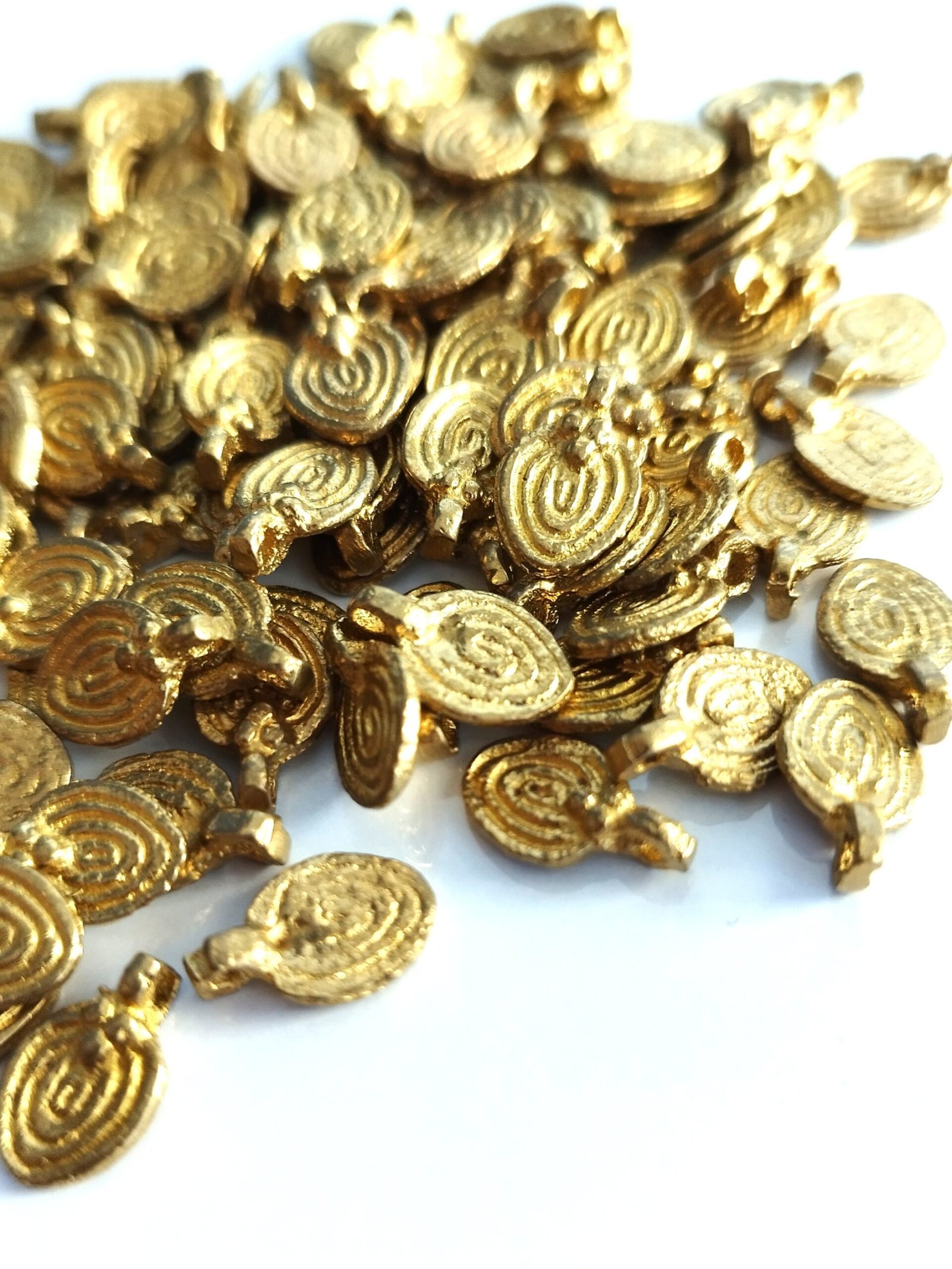 Teardrop Arch Brass Charms – Pack of 10 Pieces - Image 3