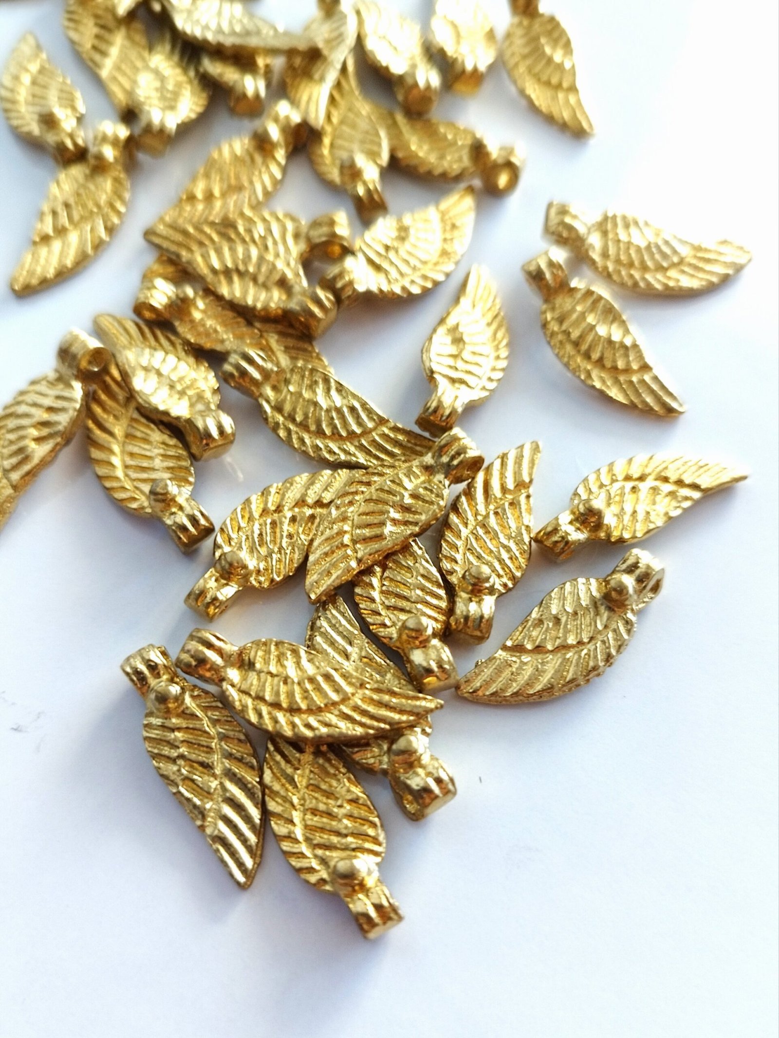 Wing Brass Charms – Pack of 5 Pieces - Image 2