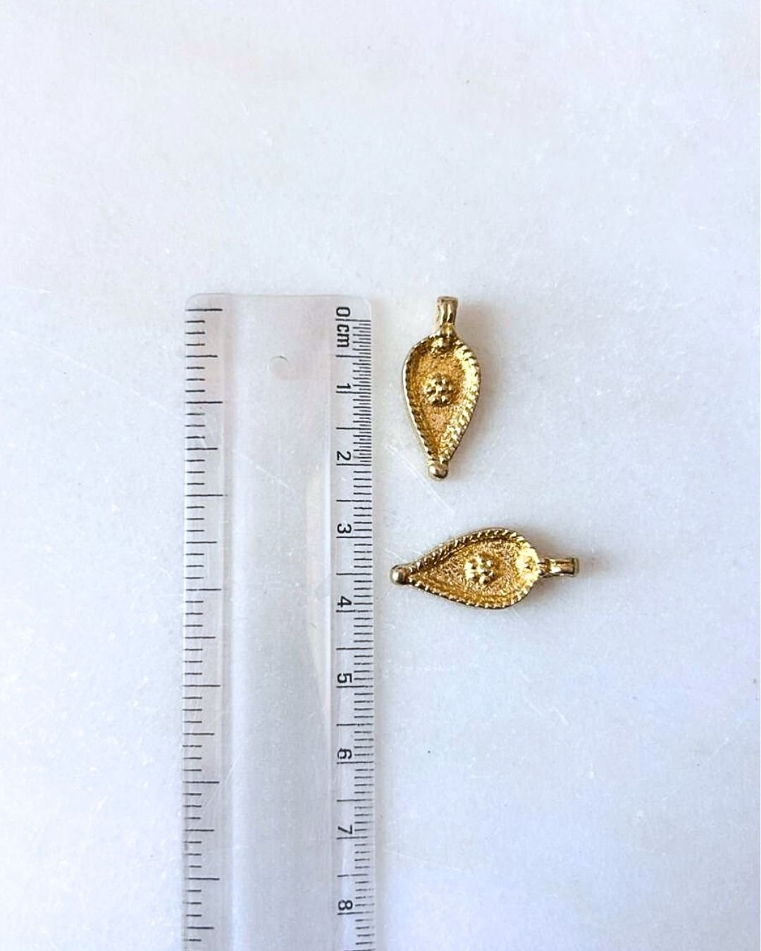 Textured Teardrop Brass Charms – Pack of 5 Pieces - Image 3