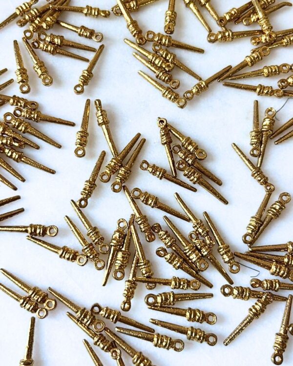 Long Spear Brass Charms – Pack of 5 Pieces