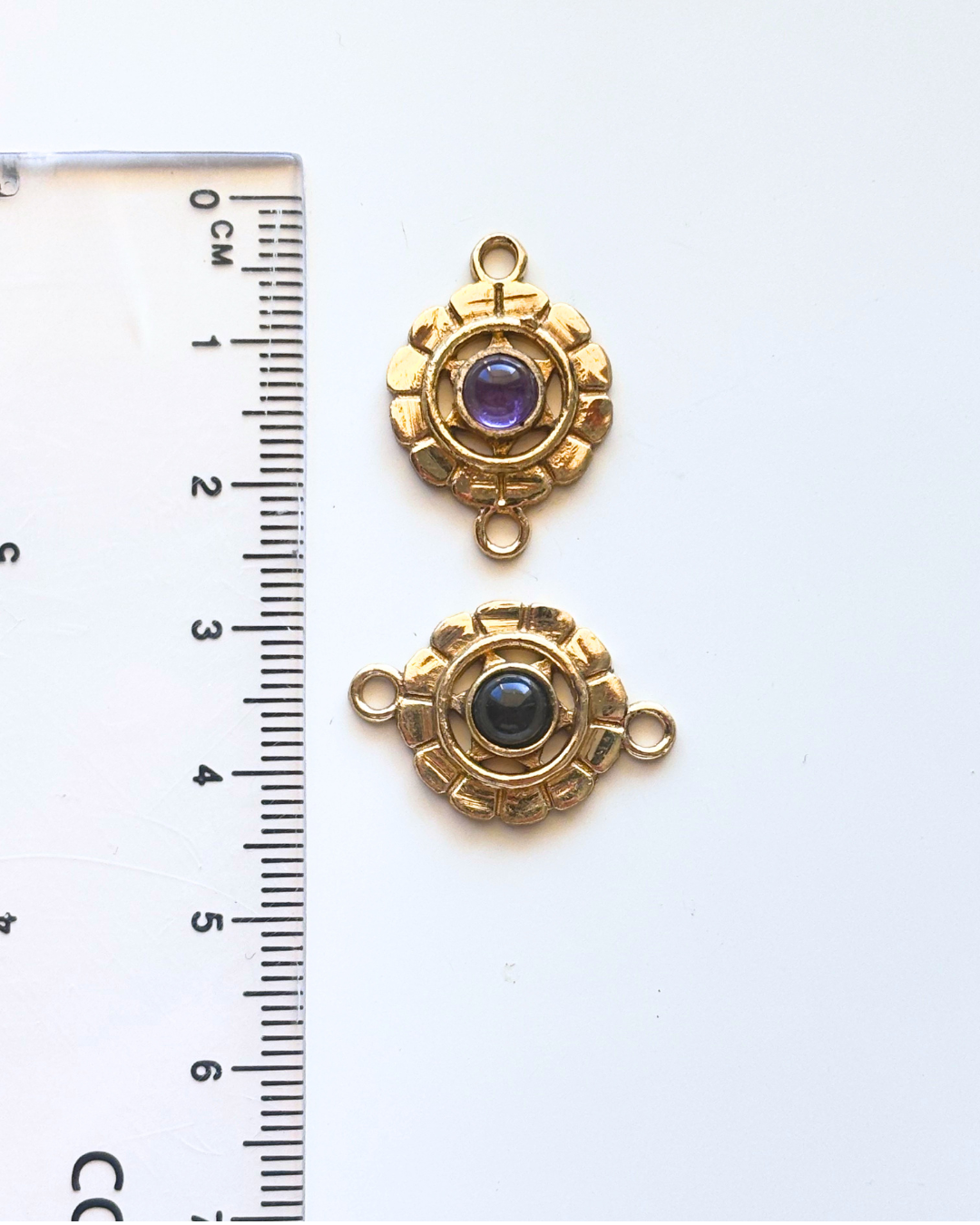 Fluted Circle Brass Connectors with Round Gemstone - Image 5