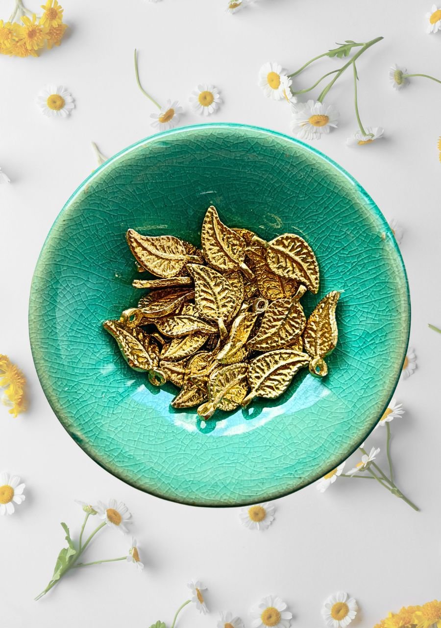 New Leaves Brass Charms – Pack of 10 Pieces