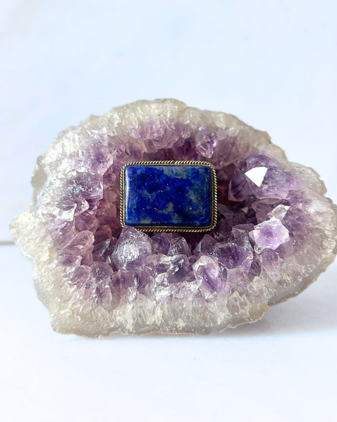 34mm Lapis Lazuli Grooved Stone with Brass Groove