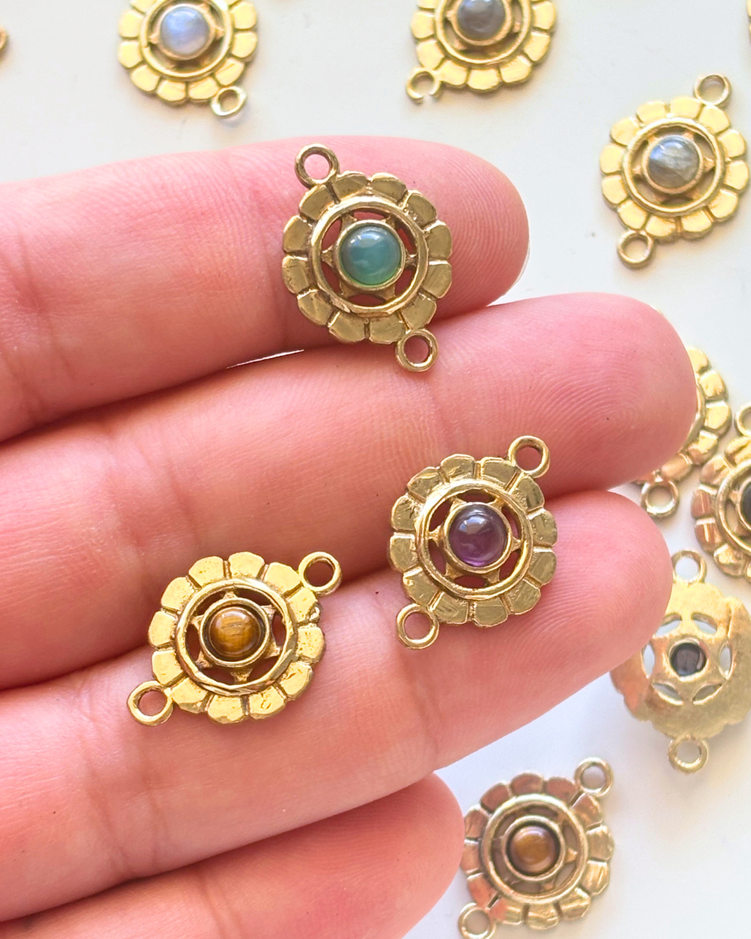 Fluted Circle Brass Connectors with Round Gemstone - Image 4