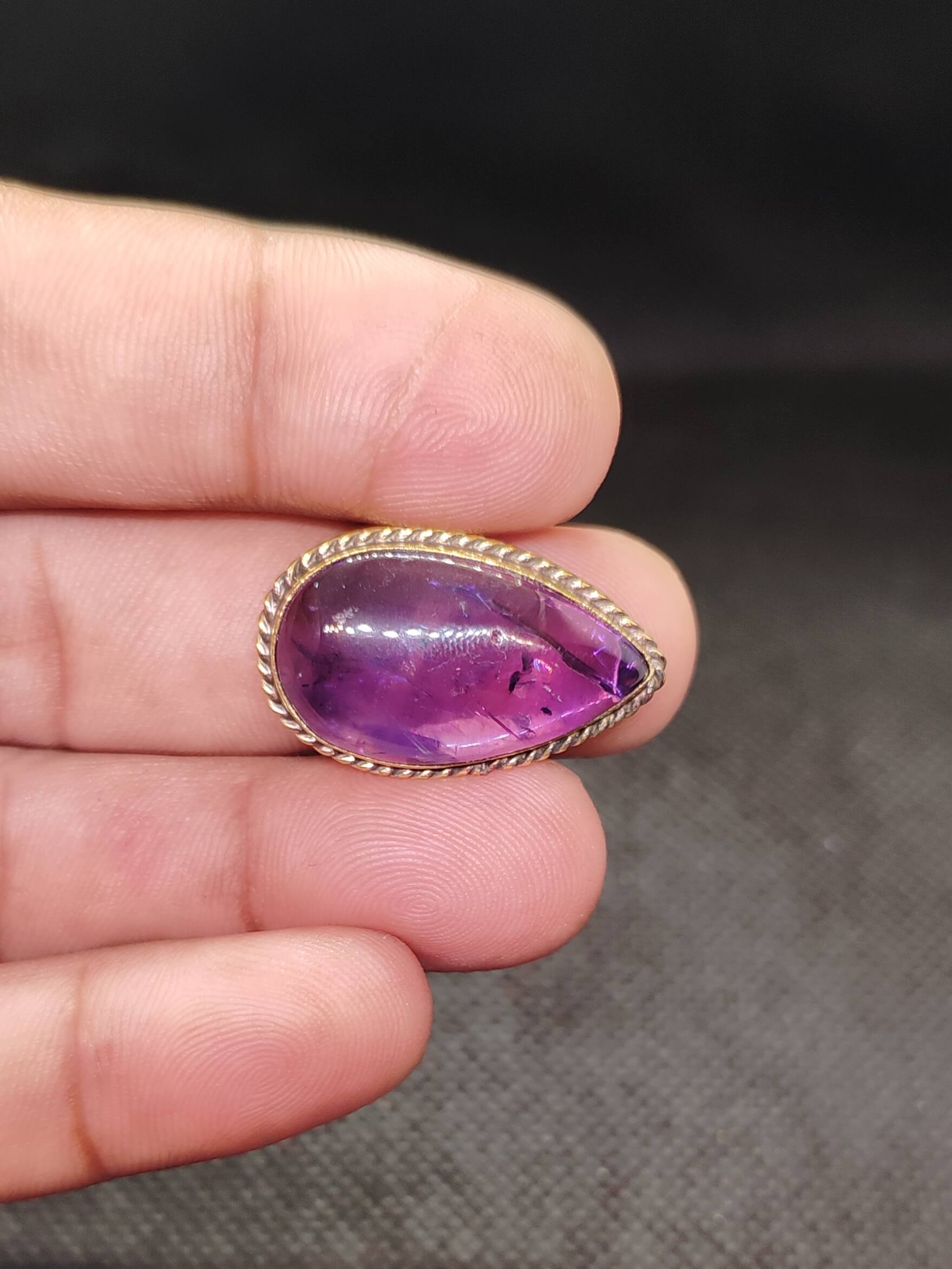 28mm Amethyst Grooved Stone - Image 2
