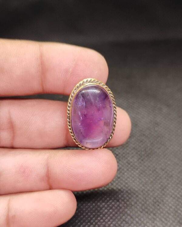 26mm Amethyst Grooved Stone