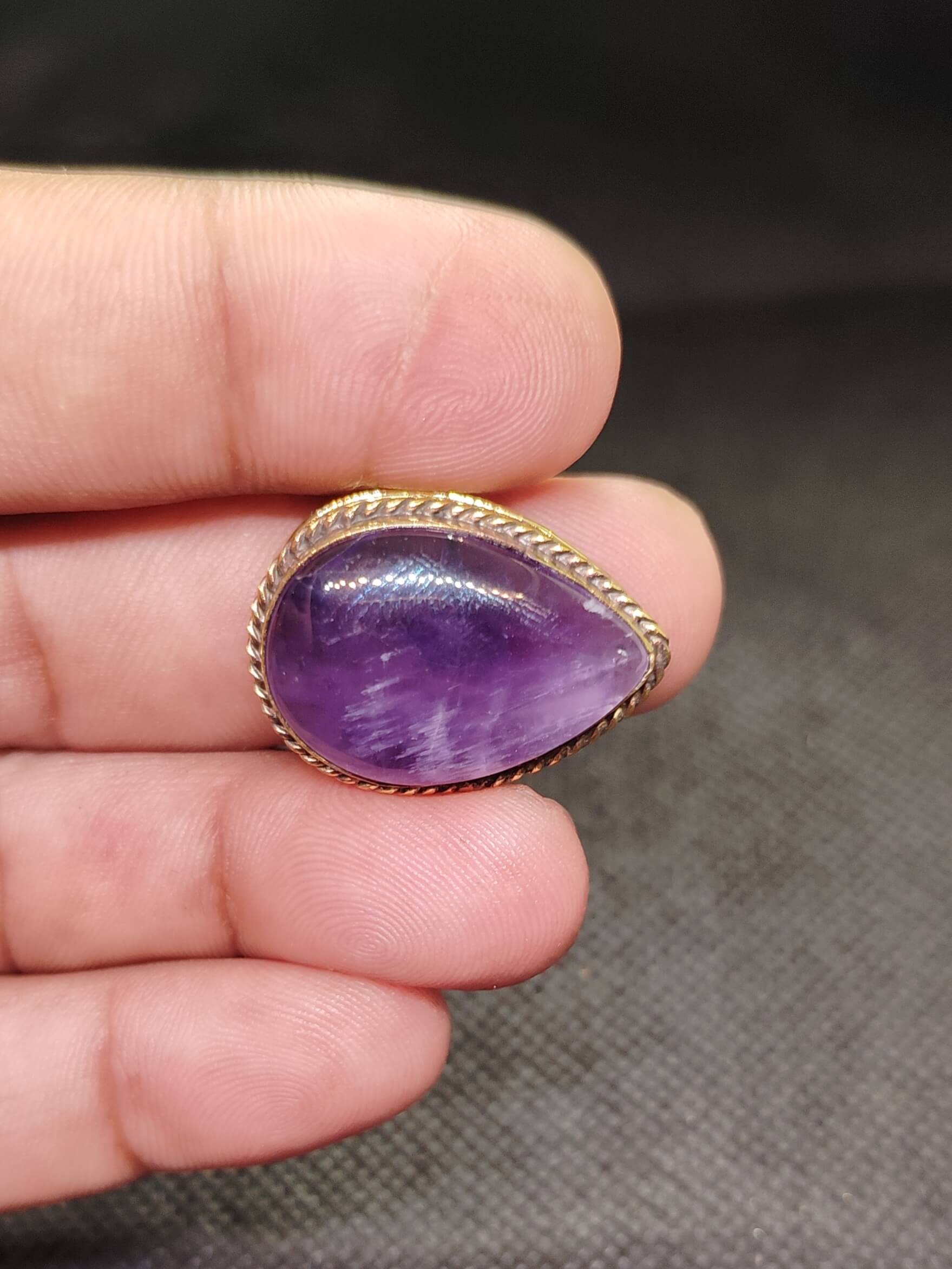 27mm Amethyst Grooved Stone - Image 2