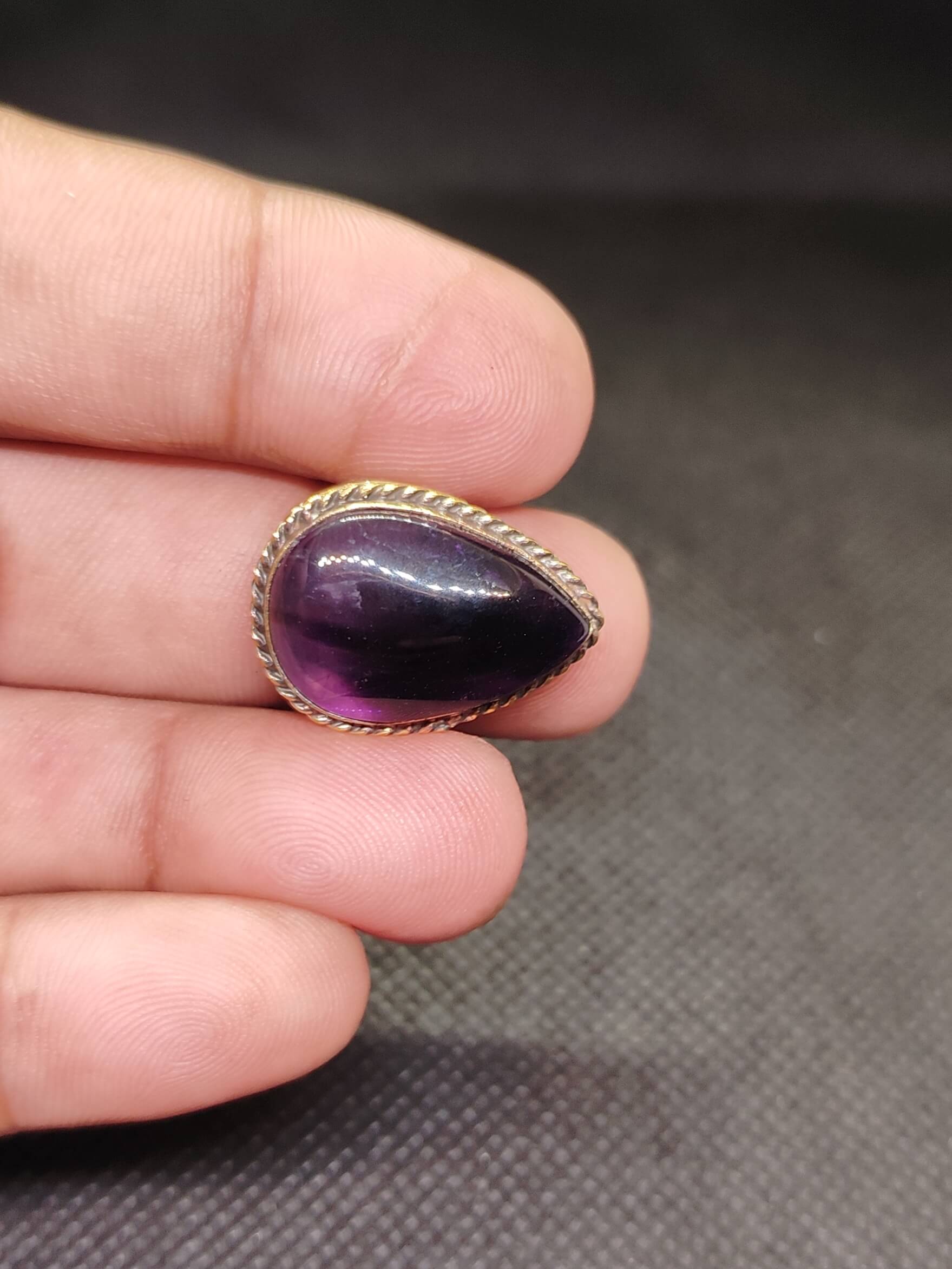 24mm Amethyst Grooved Stone - Image 2