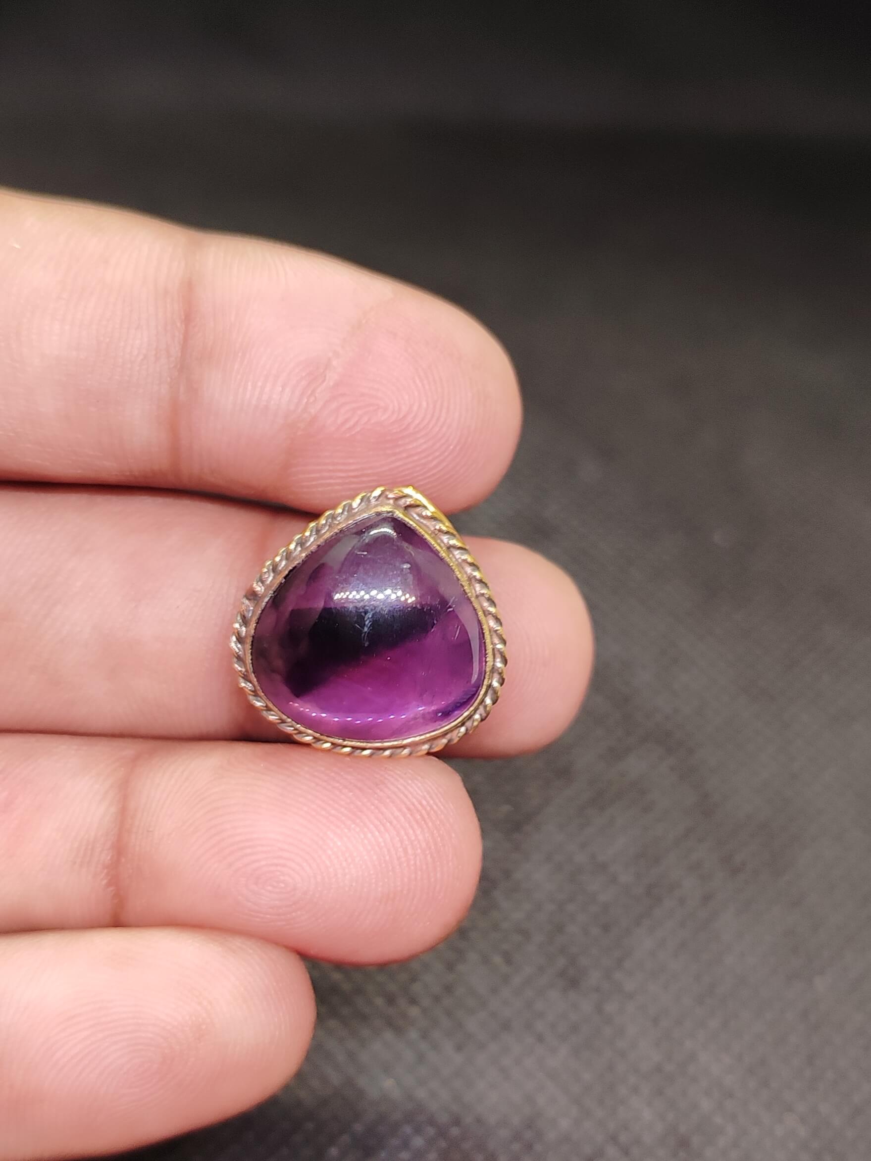 19mm Amethyst Grooved Stone