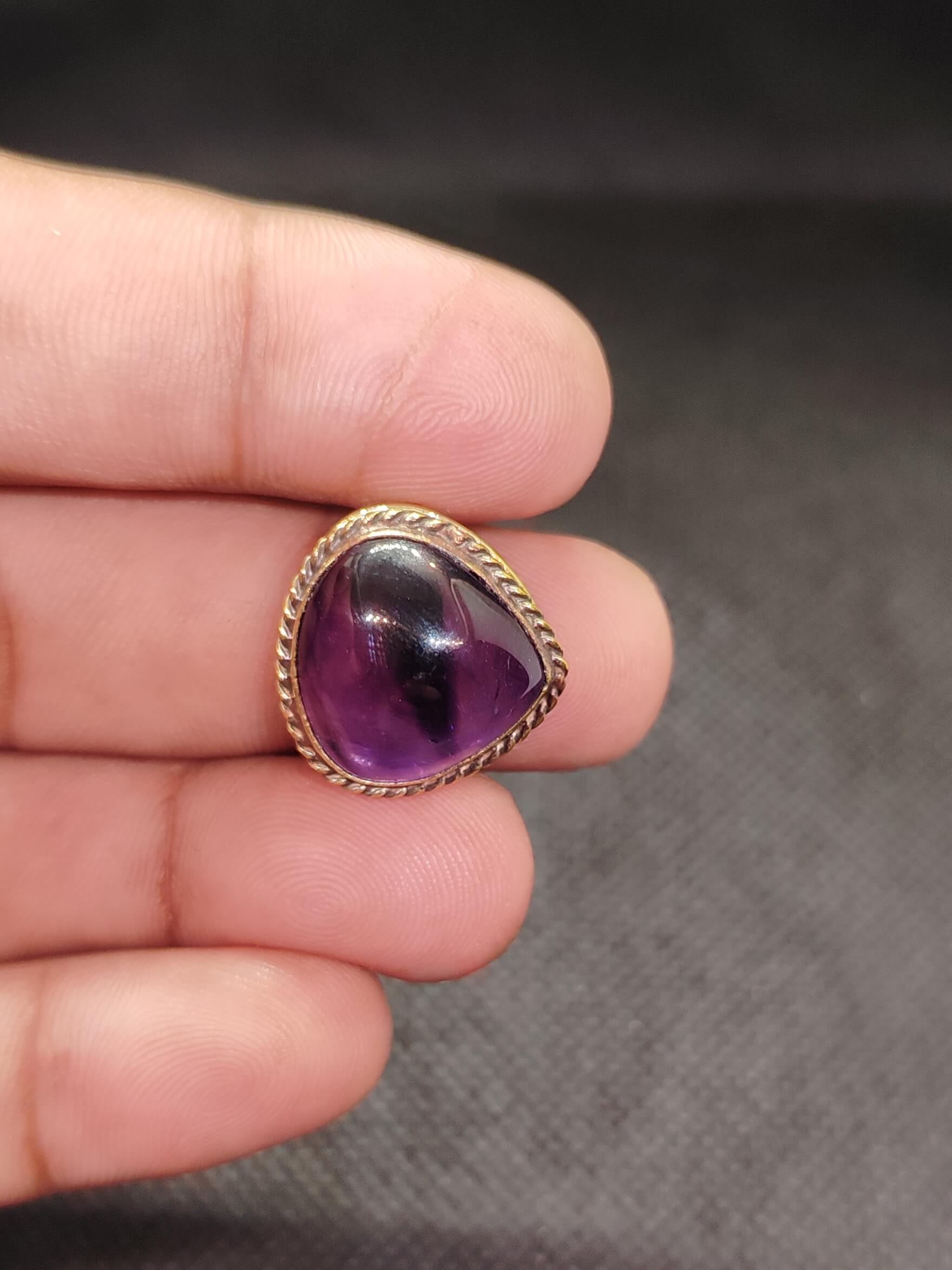 19mm Amethyst Grooved Stone - Image 2
