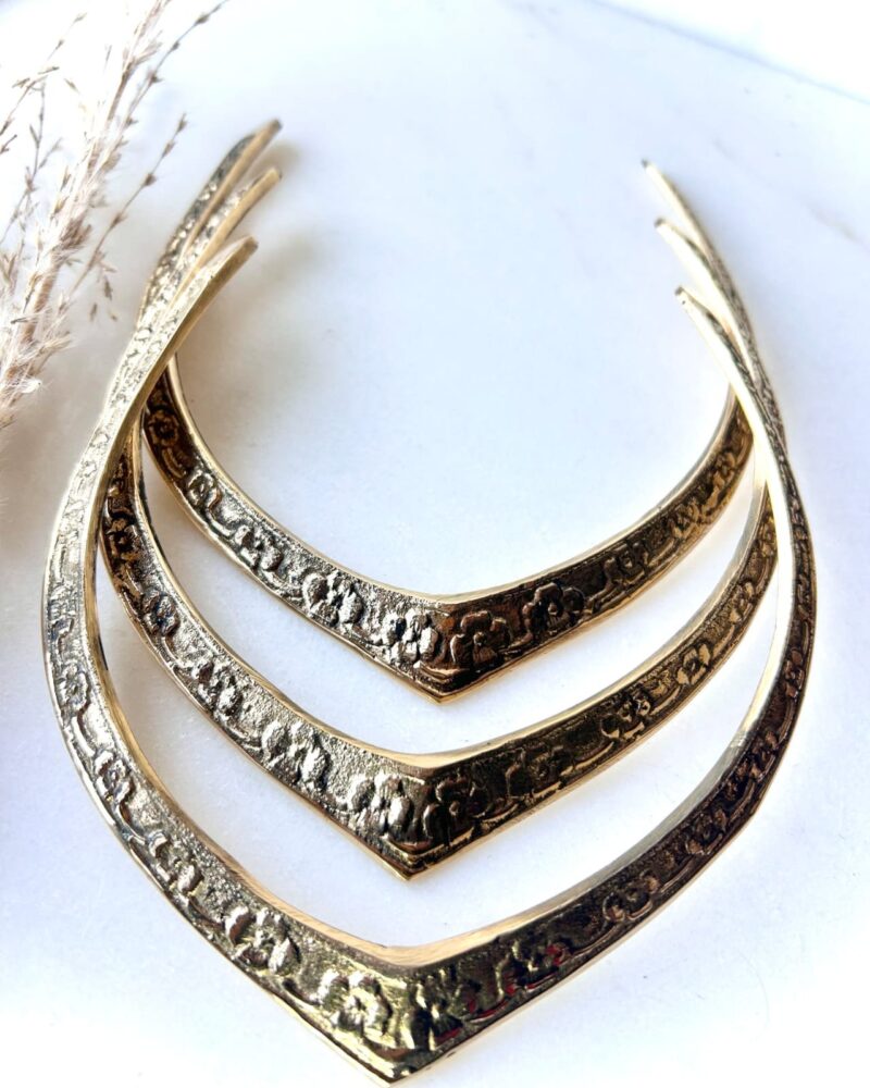 Floral Relief Texture Brass Choker