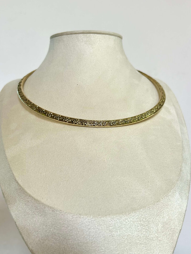 Flower Pattern Embossed Brass Choker