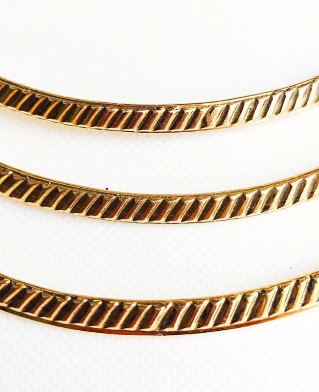 Chevron Ridge Brass Choker - Image 3