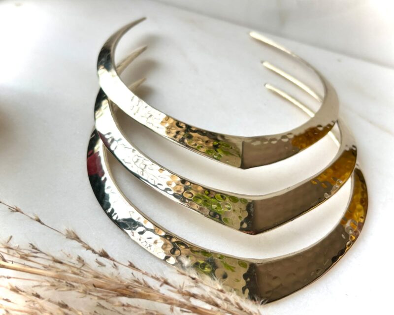Mirage Curve Hammered Brass Choker