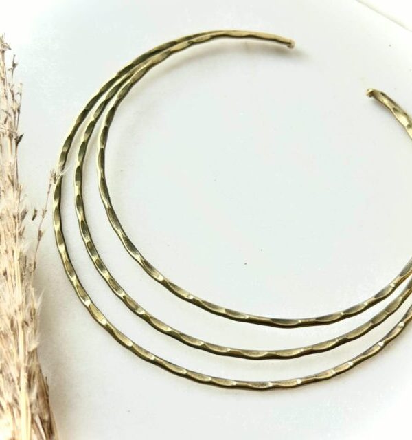 Triple Flow Hammered Brass Choker