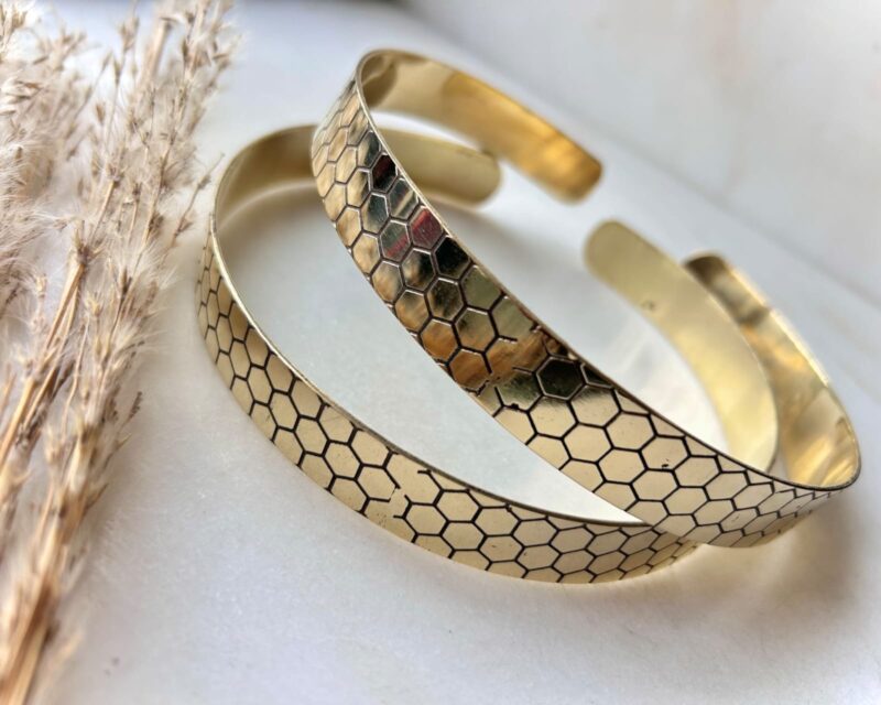 Honeycomb Geometry Wide Brass Choker