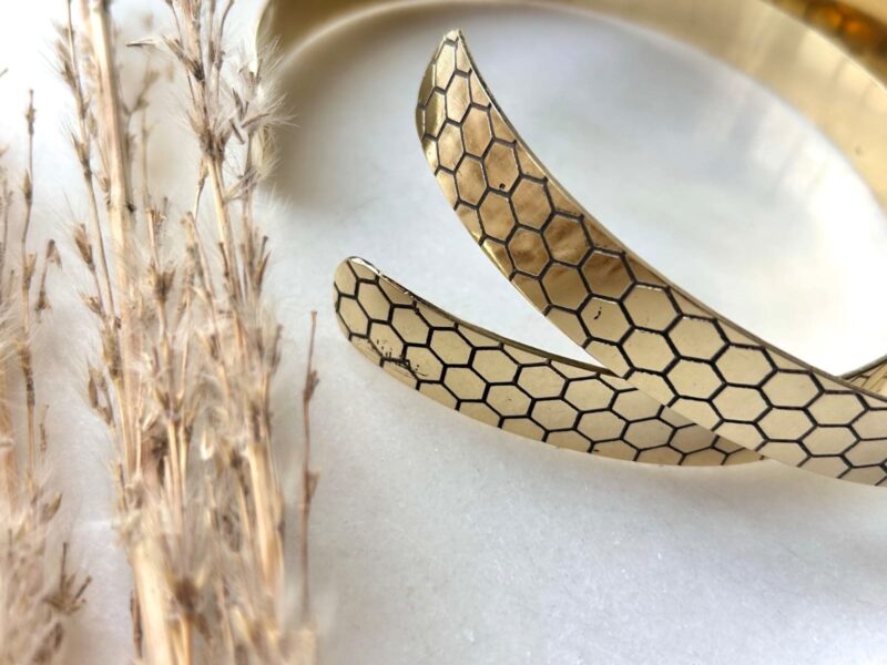Honeycomb Geometry Wide Brass Choker - Image 3