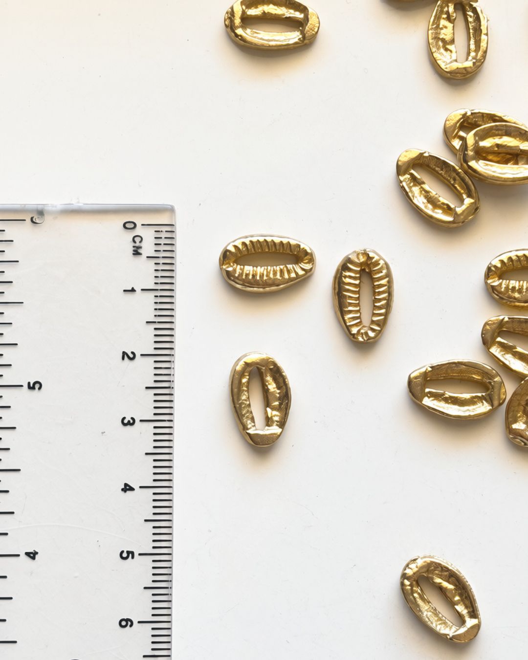 15mm Shell Brass Charms – Pack of 5 Pieces - Image 3